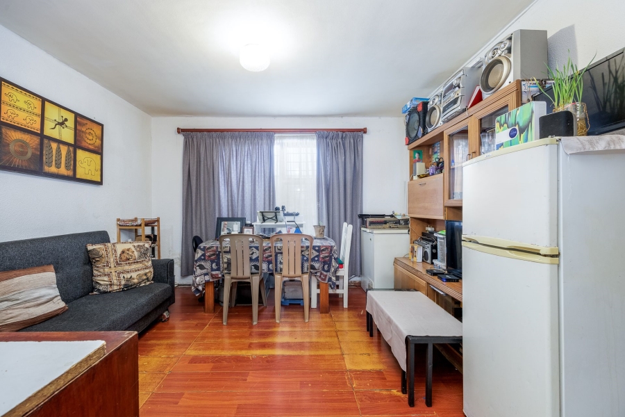 2 Bedroom Property for Sale in Oakdene Western Cape